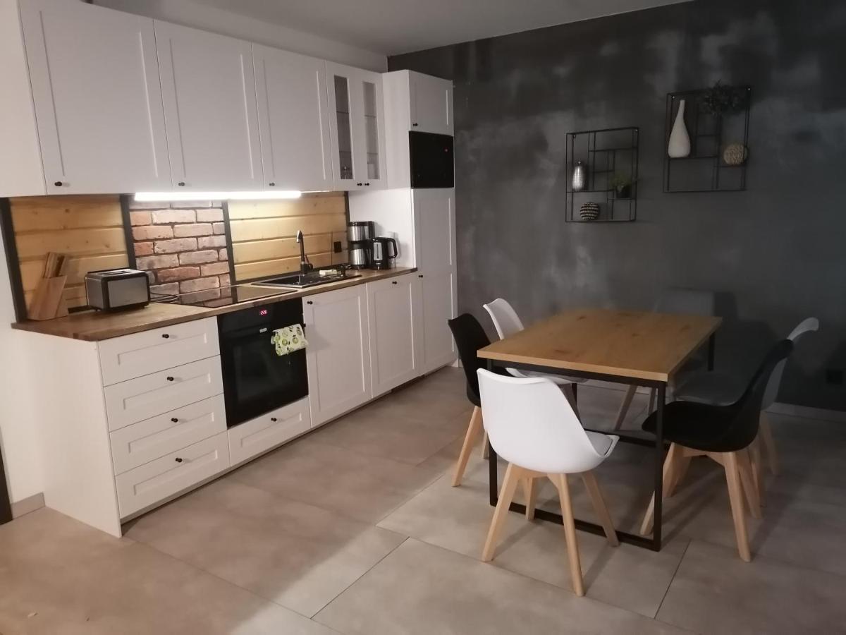 Apartament Jelen Apartman Złotów Kültér fotó